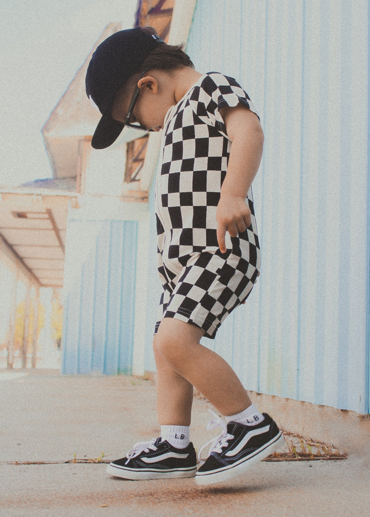 Checker Shorties Black